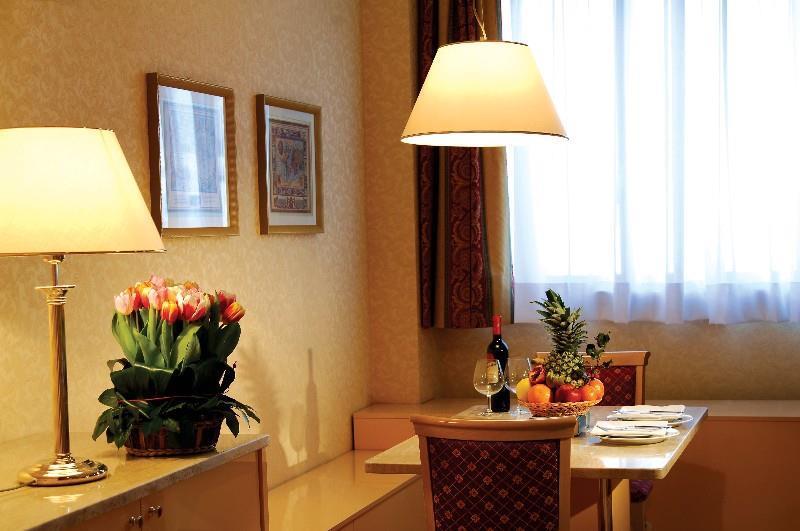 Unaway Hotel & Residence Quark Due Milano Стая снимка